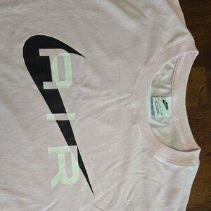 Nike XL Light Pink Air T-Shirt